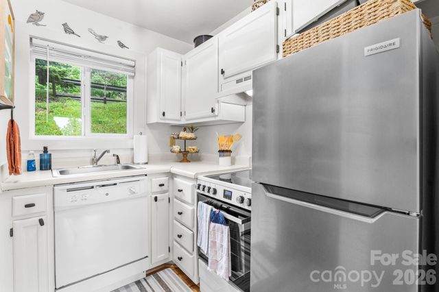 110 Sugar Ski Drive 10-401, Sugar Mountain, NC 28604
