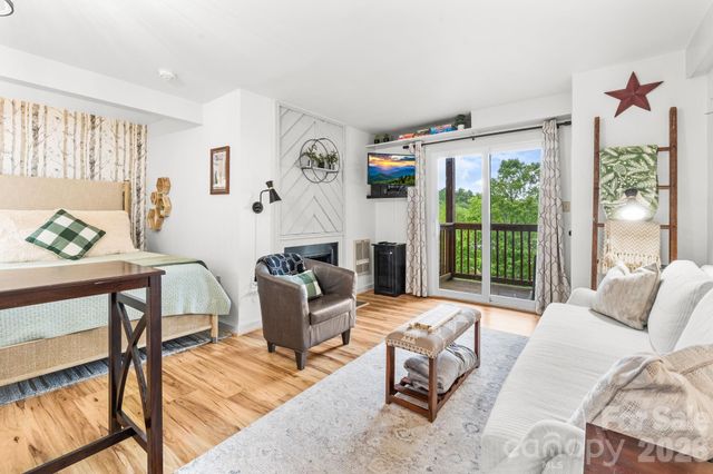 110 Sugar Ski Drive 10-401, Sugar Mountain, NC 28604