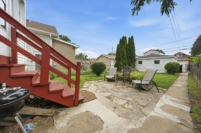 1228 Elmwood Avenue, Berwyn, IL 60402