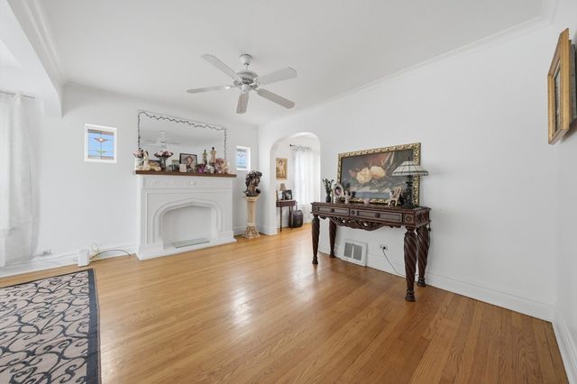 1228 Elmwood Avenue, Berwyn, IL 60402