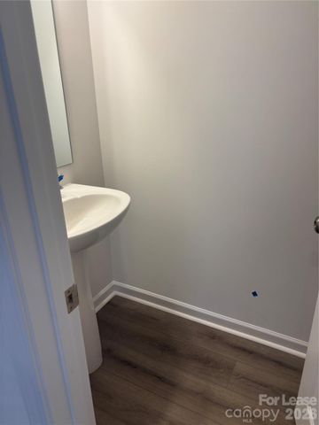 2012 Highland Park Drive, Charlotte, NC 28269