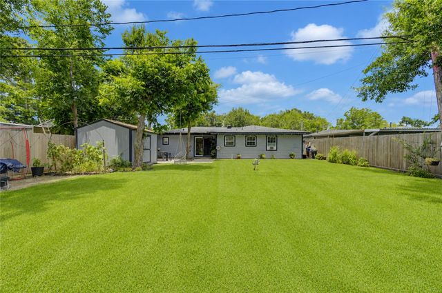806 Laverne Avenue, Pasadena, TX 77502