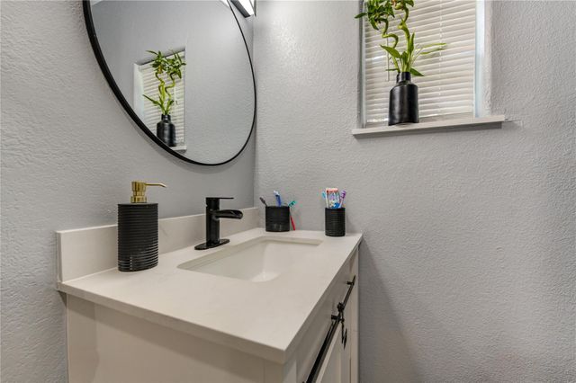 806 Laverne Avenue, Pasadena, TX 77502