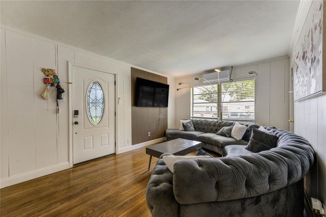 806 Laverne Avenue, Pasadena, TX 77502