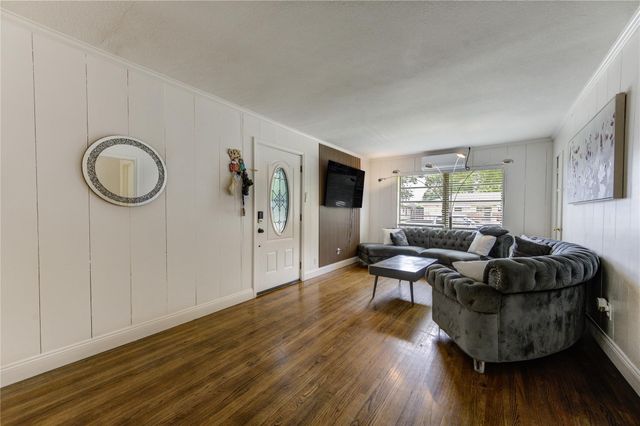 806 Laverne Avenue, Pasadena, TX 77502