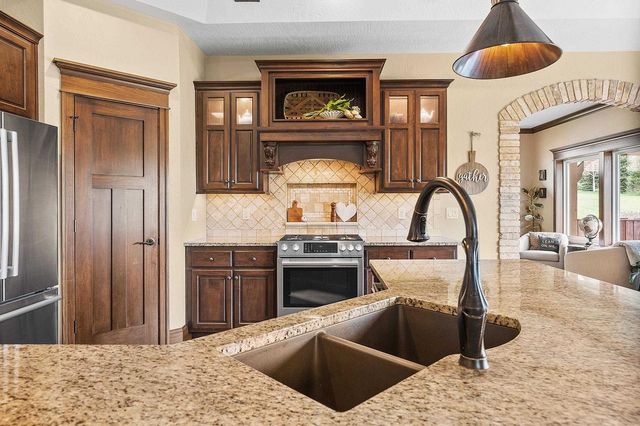 3747 COPPER OAK CIRCLE, Green Bay, WI 54313
