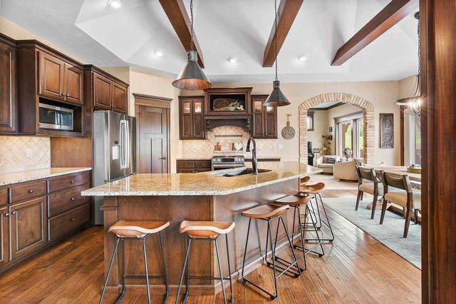 3747 COPPER OAK CIRCLE, Green Bay, WI 54313