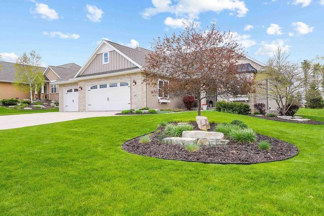 3747 COPPER OAK CIRCLE, Green Bay, WI 54313