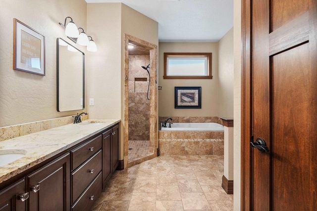3747 COPPER OAK CIRCLE, Green Bay, WI 54313
