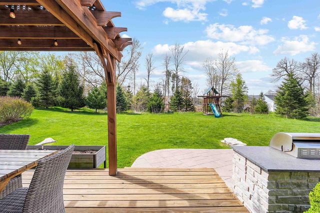 3747 COPPER OAK CIRCLE, Green Bay, WI 54313