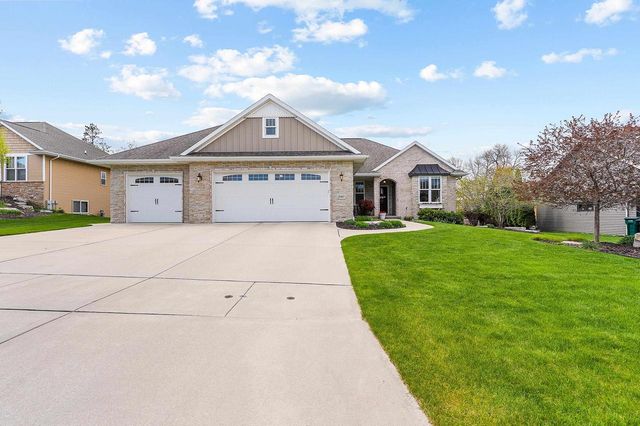 3747 COPPER OAK CIRCLE, Green Bay, WI 54313
