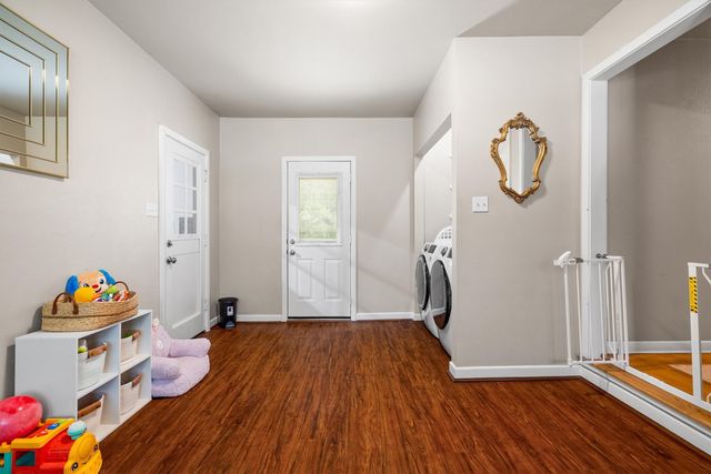 3860 W Spurgeon Street, Fort Worth, TX 76133