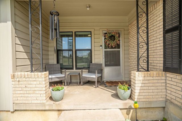 3860 W Spurgeon Street, Fort Worth, TX 76133