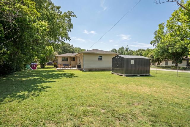 3860 W Spurgeon Street, Fort Worth, TX 76133