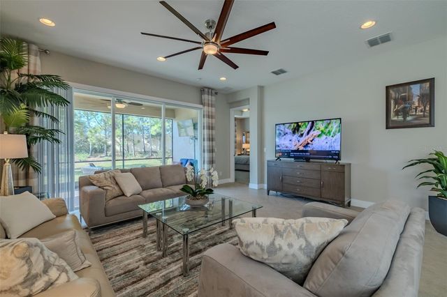 4902 SANDY GLEN WAY, Wimauma, FL 33598