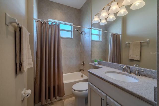 4902 SANDY GLEN WAY, Wimauma, FL 33598