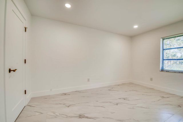 10084 Meridian Way N 4, Palm Beach Gardens, FL 33410