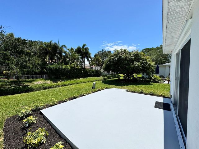 10084 Meridian Way N 4, Palm Beach Gardens, FL 33410