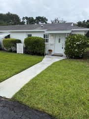 10084 Meridian Way N 4, Palm Beach Gardens, FL 33410