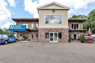 49 Huntington Plaza Street, Shelton, CT 06484