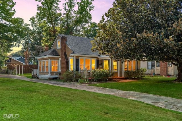 3427 Broadmoor Boulevard, Shreveport, LA 71105