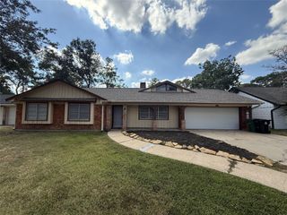 10031 Haddington Drive, Houston, TX 77080