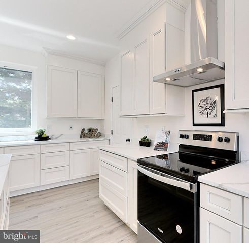 6430 FRANCONIA RD, Springfield, VA 22150