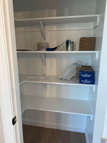 7600 SW 24th TER, Topeka, KS 66614