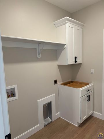 7600 SW 24th TER, Topeka, KS 66614