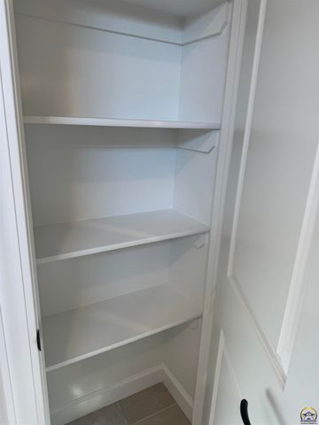 7600 SW 24th TER, Topeka, KS 66614