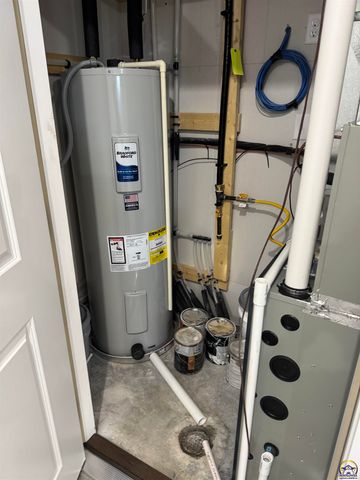 7600 SW 24th TER, Topeka, KS 66614