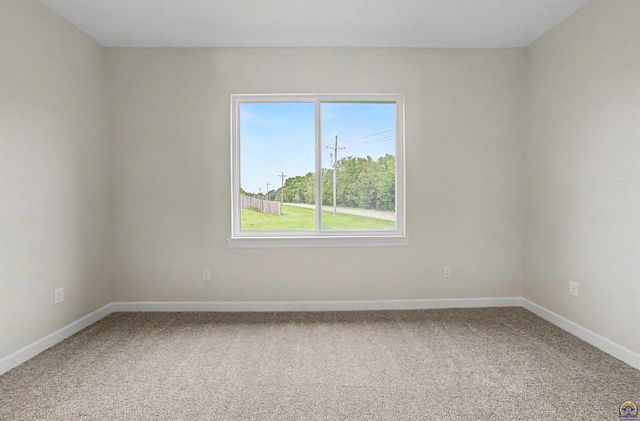 7600 SW 24th TER, Topeka, KS 66614