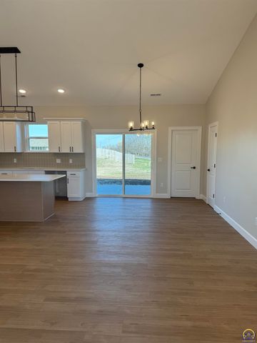 7600 SW 24th TER, Topeka, KS 66614