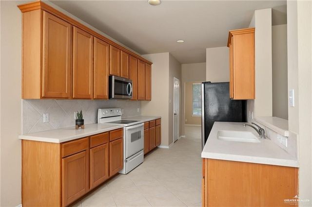 3411 San Angelo Street, Mission, TX 78572