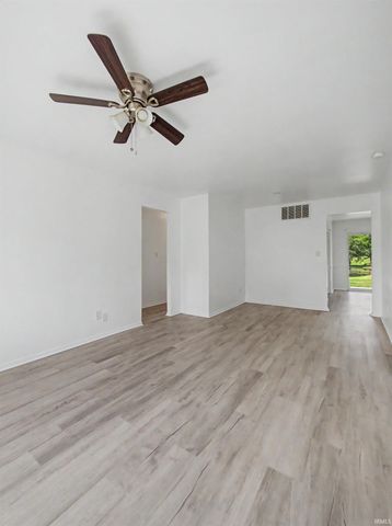 5633 Anderson Road, Newburgh, IN 47630