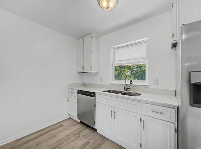 5633 Anderson Road, Newburgh, IN 47630