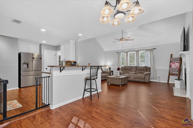 27 Hickory Lane, Macon, GA 31210