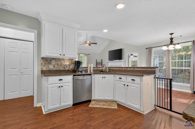 27 Hickory Lane, Macon, GA 31210