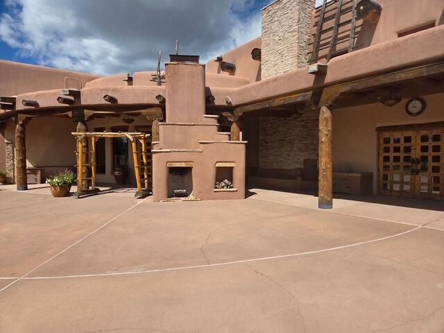 39 Nature Pointe Drive, Tijeras, NM 87059