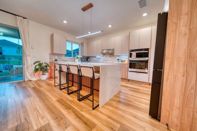 880 ALVANLEY COURT, Davenport, FL 33896