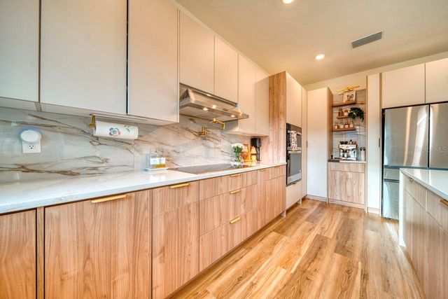 880 ALVANLEY COURT, Davenport, FL 33896
