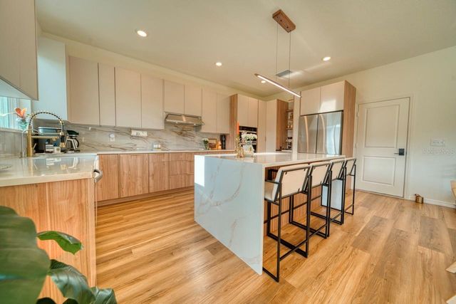 880 ALVANLEY COURT, Davenport, FL 33896