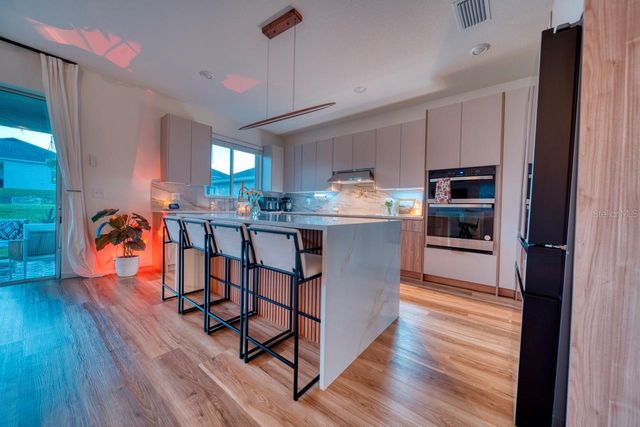 880 ALVANLEY COURT, Davenport, FL 33896