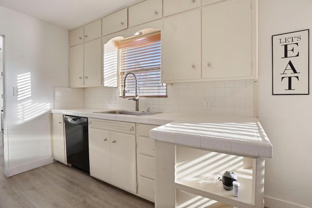 219 Lois Ave, Galt, CA 95632