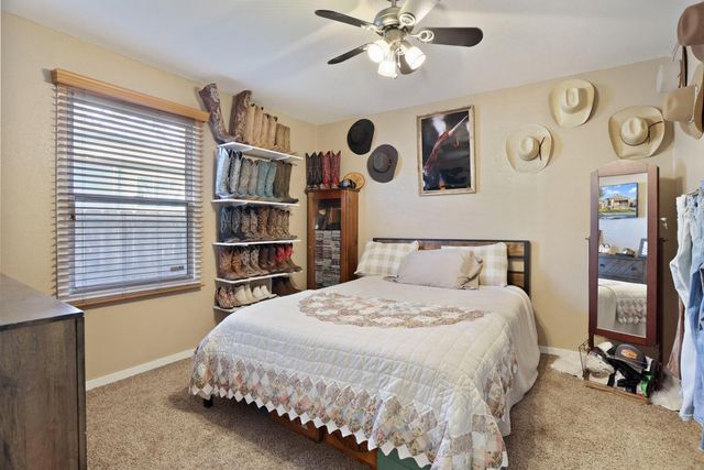 219 Lois Ave, Galt, CA 95632