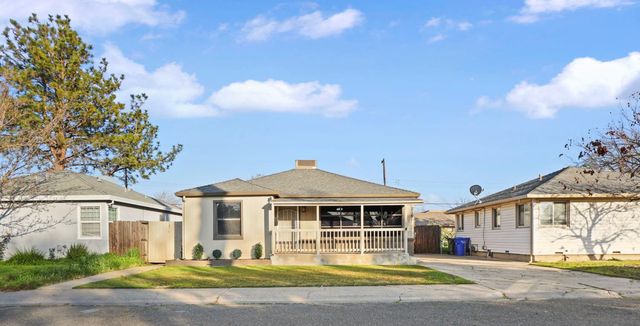 219 Lois Ave, Galt, CA 95632