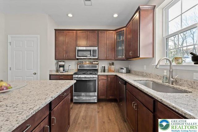 2852 Homestead Drive, Easton, PA 18040