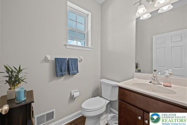 2852 Homestead Drive, Easton, PA 18040