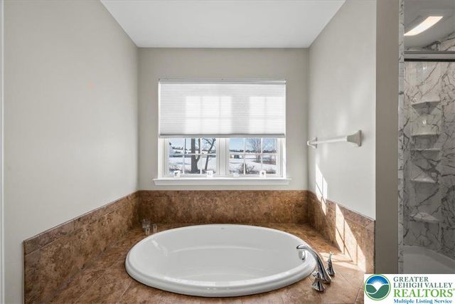 2852 Homestead Drive, Easton, PA 18040