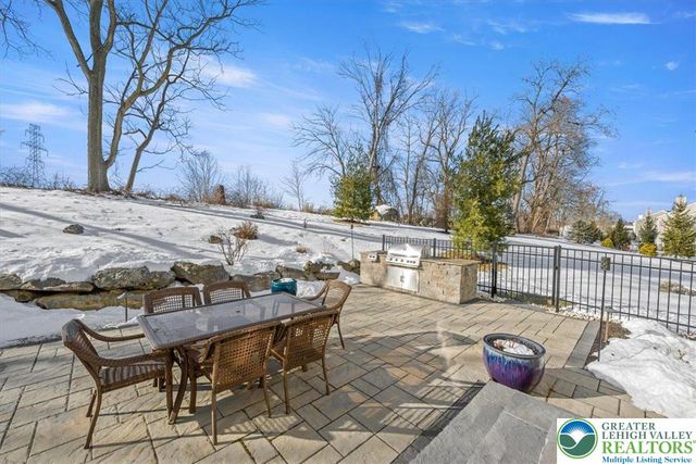 2852 Homestead Drive, Easton, PA 18040